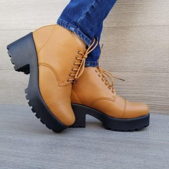 Lace Up Ankle Boots Platform Block Heel Lug Sole Leatherette Brown Chunky 90s - Picture 2 of 10